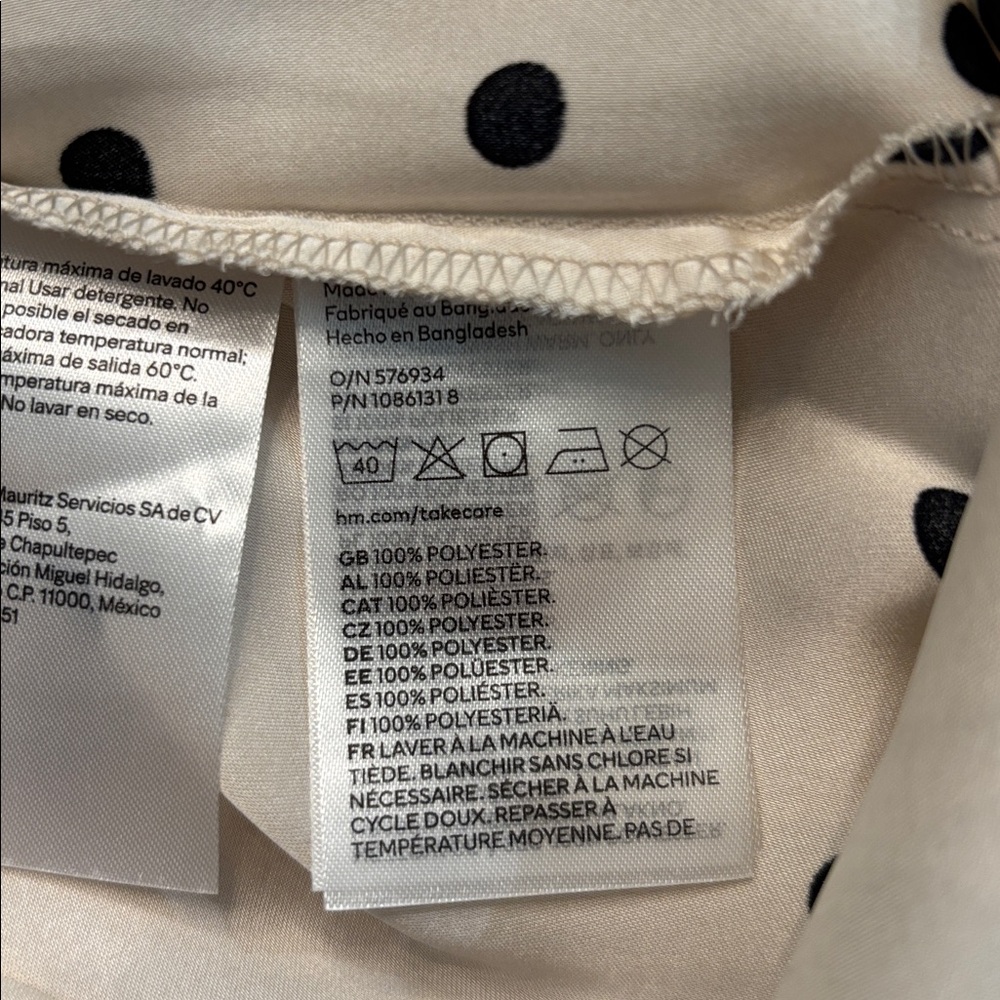 🏷 H & M blouse - Picture 6 of 6